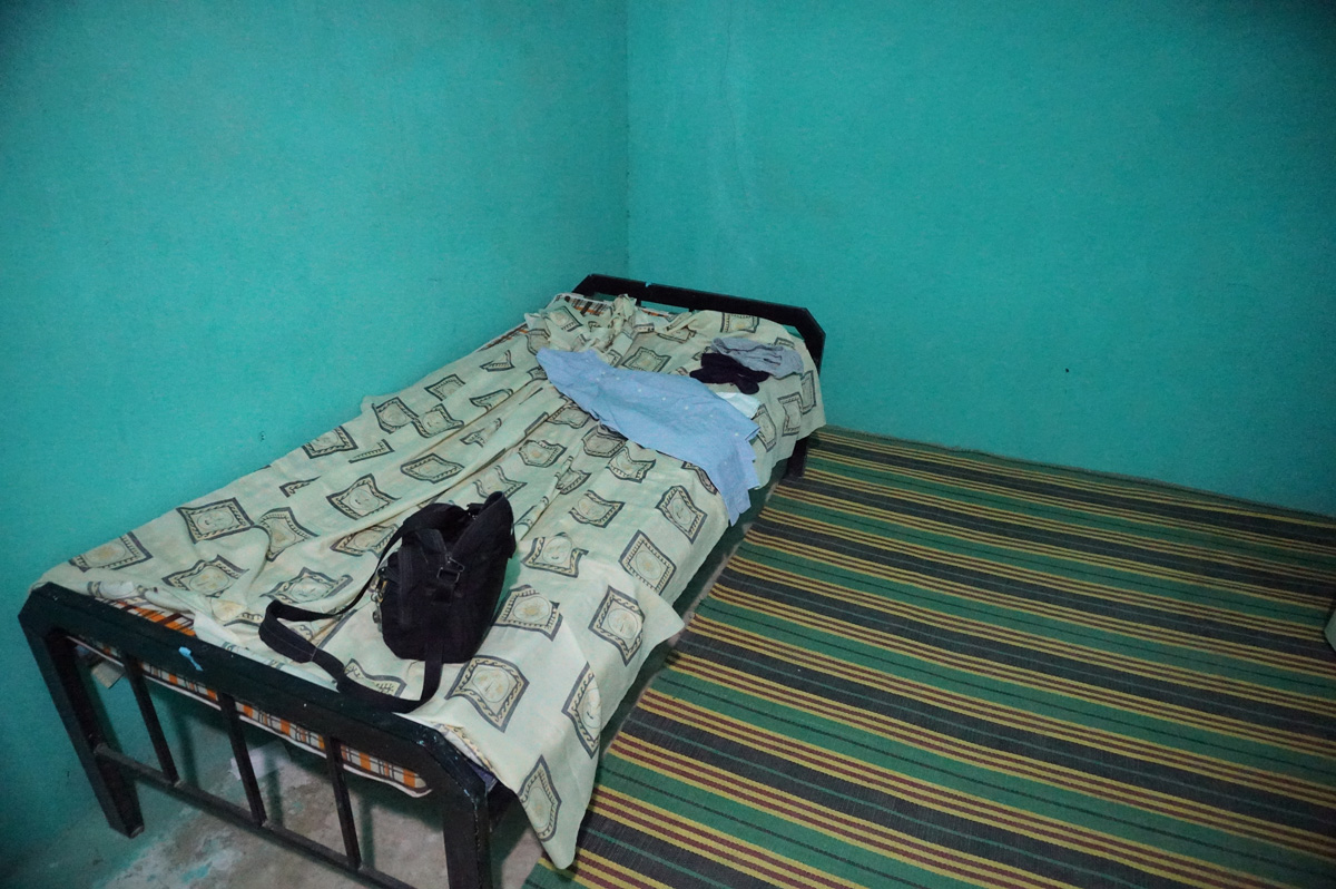Tombos, Overnight at Tombos