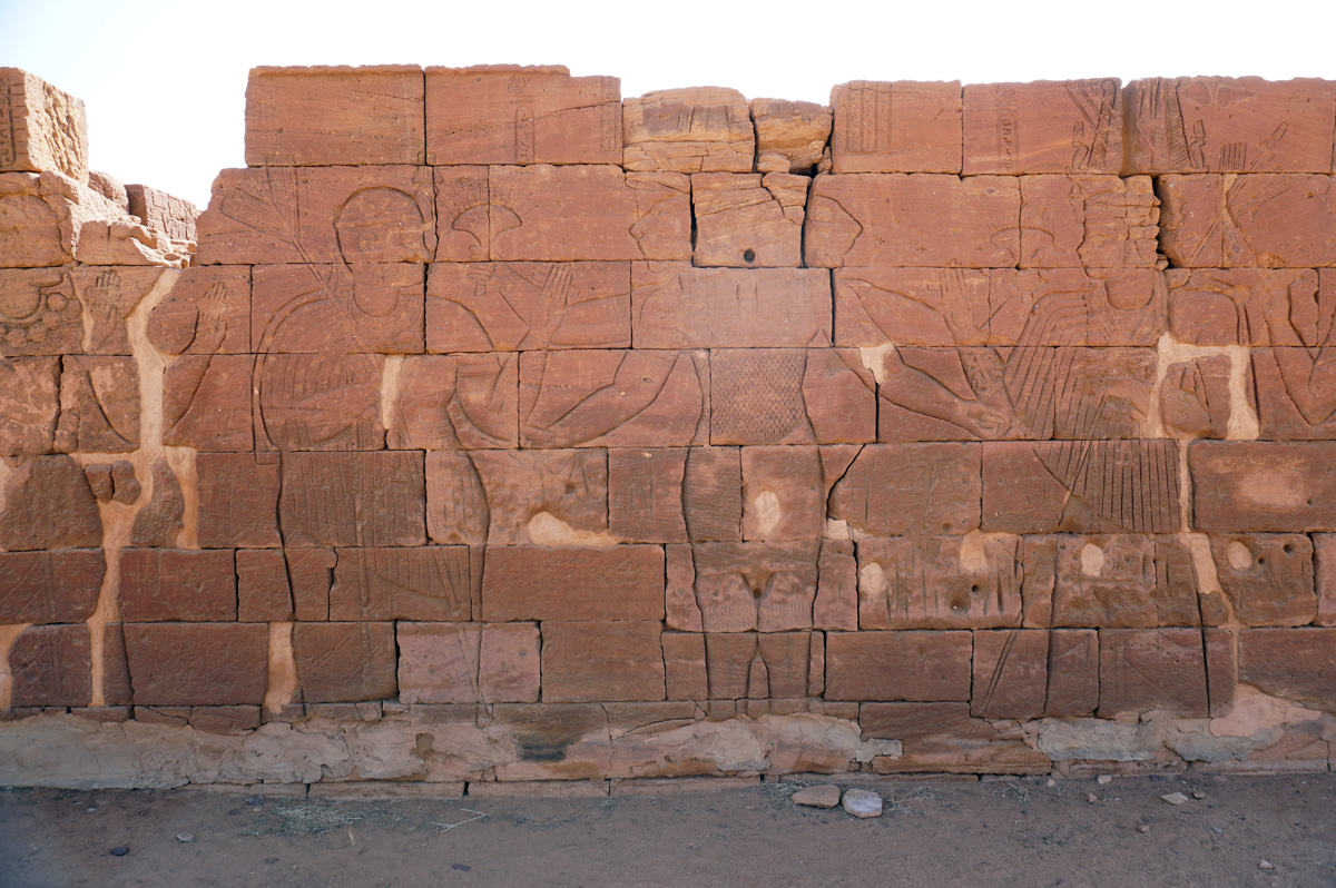 Naqa, Triple-Headed Apedamak