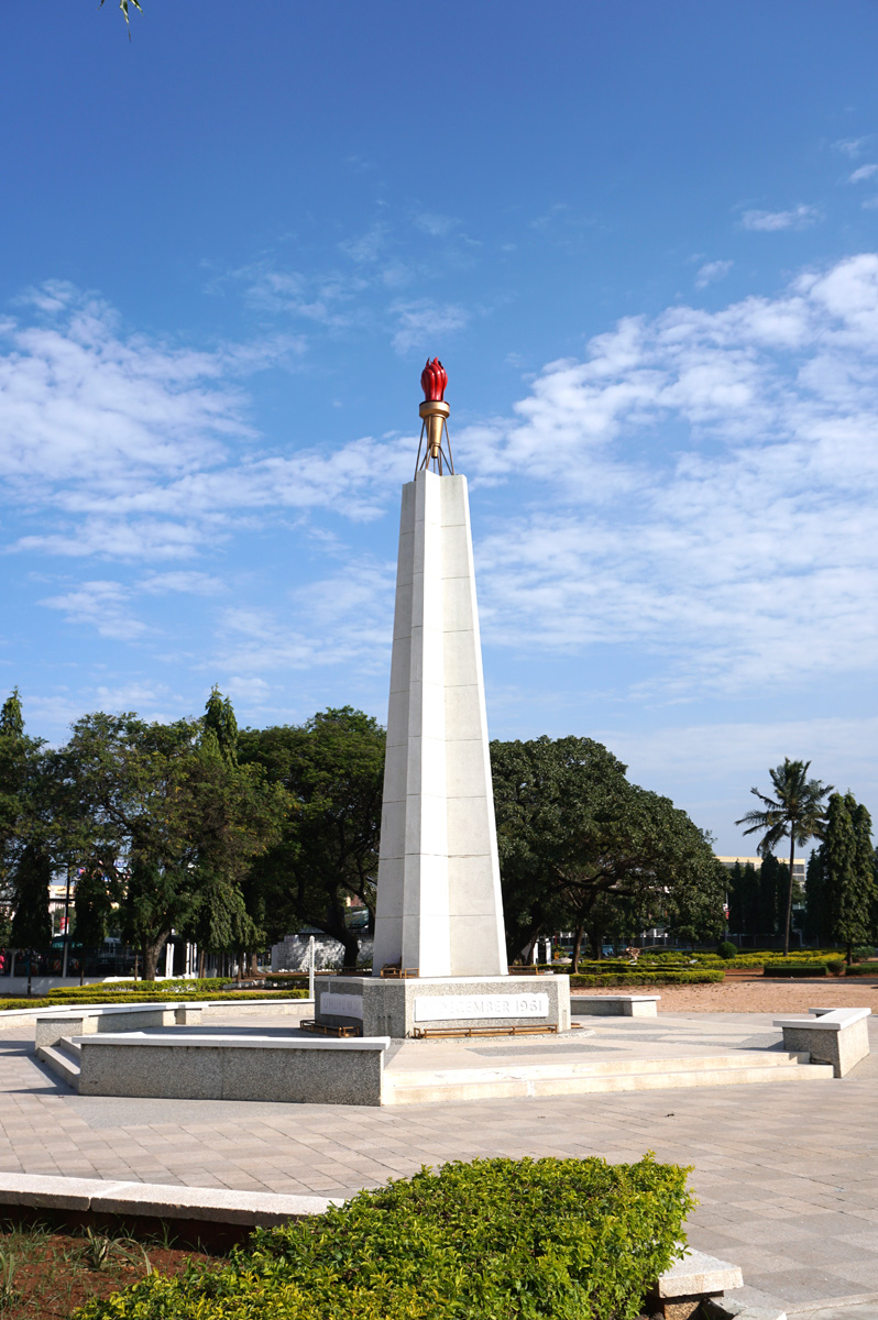 Dar es Salaam, Uhuru Monument
