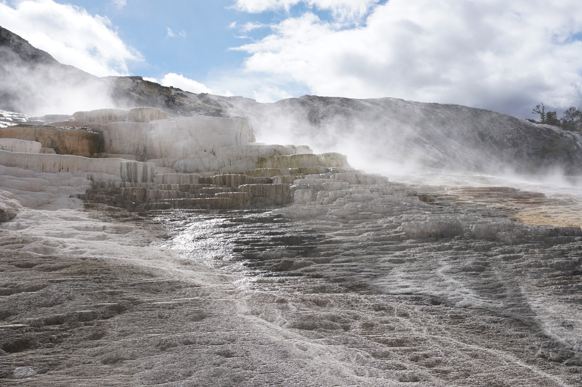 Mammoth&nbsp;Springs