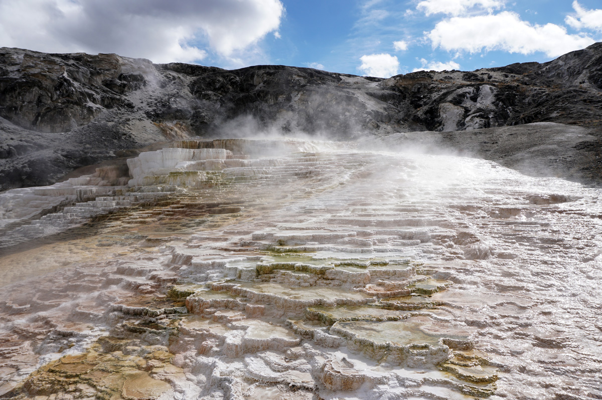 Mammoth&nbsp;Springs