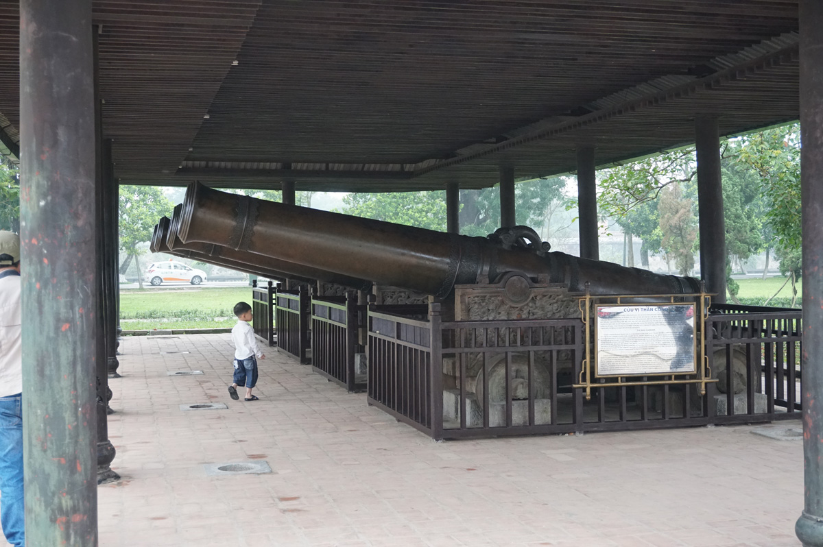 Hue Citael, Ceremonial (?) Canon