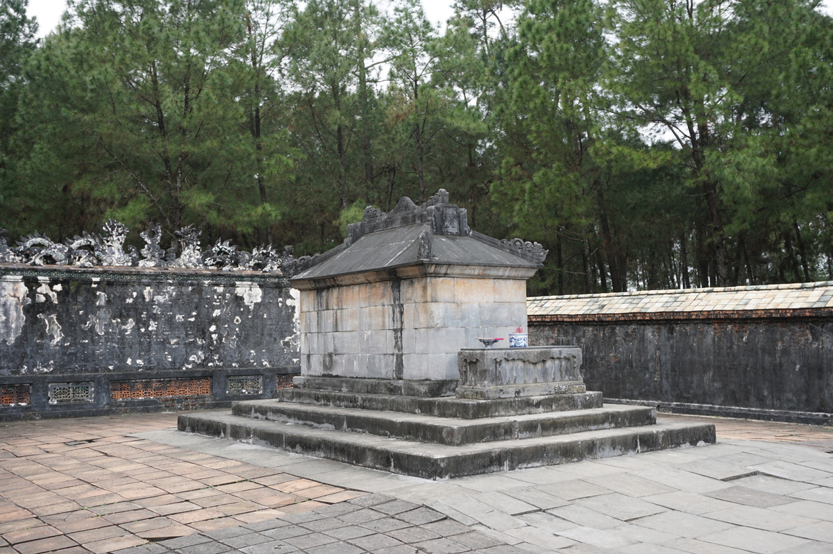 Tu Duc Tomb (~1850), The tomb itself