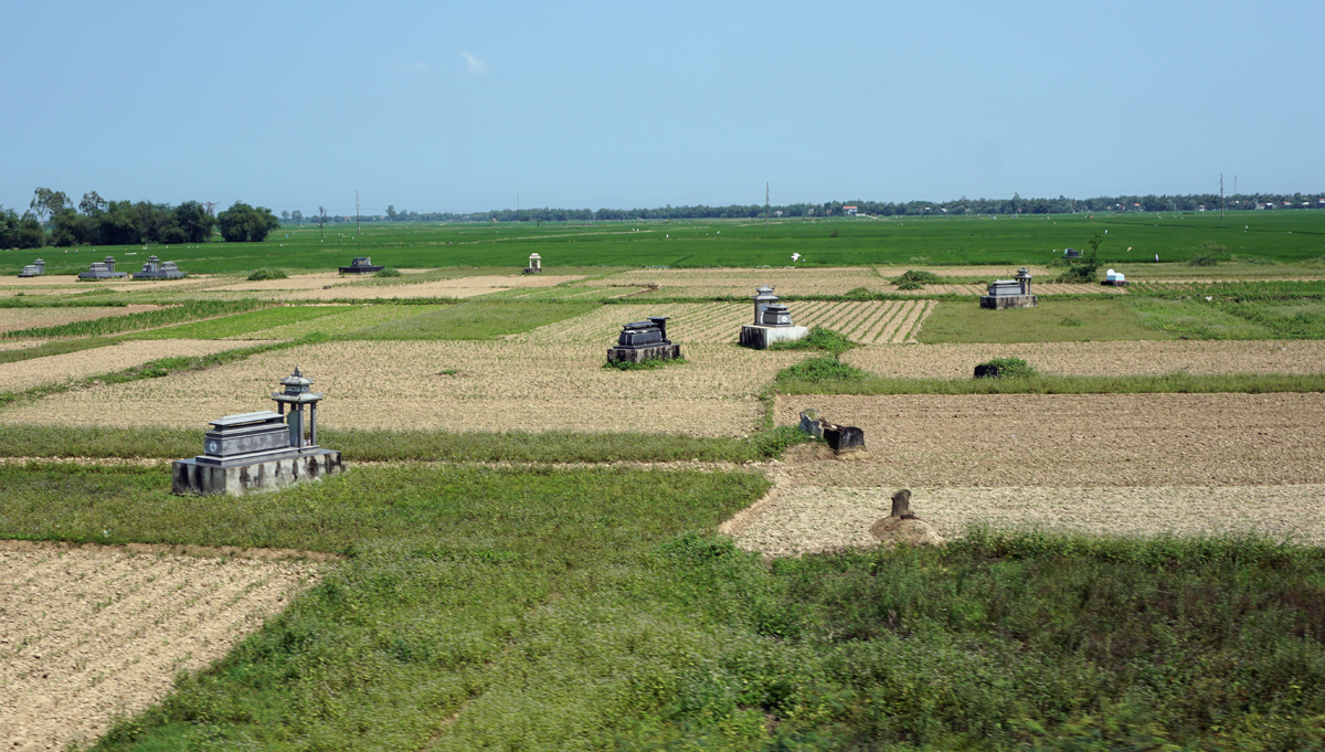 Hue to Nha Trang, Fields and graves, 56 miles SE of Hue