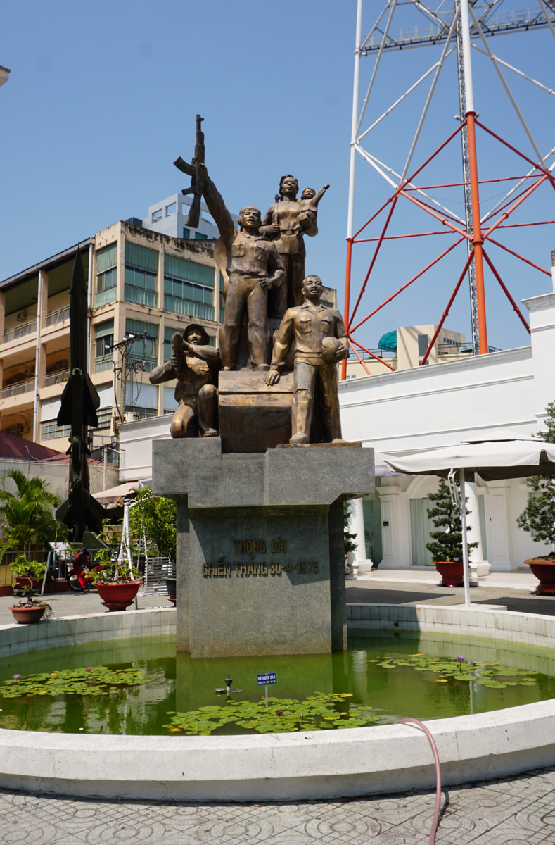 Saigon, The People