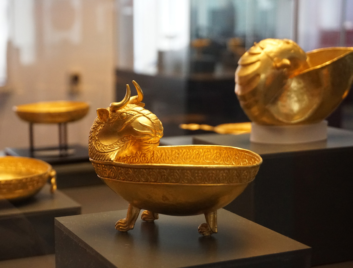 Sophia, Bulgaria, Gold cup, ~ 8th c AD