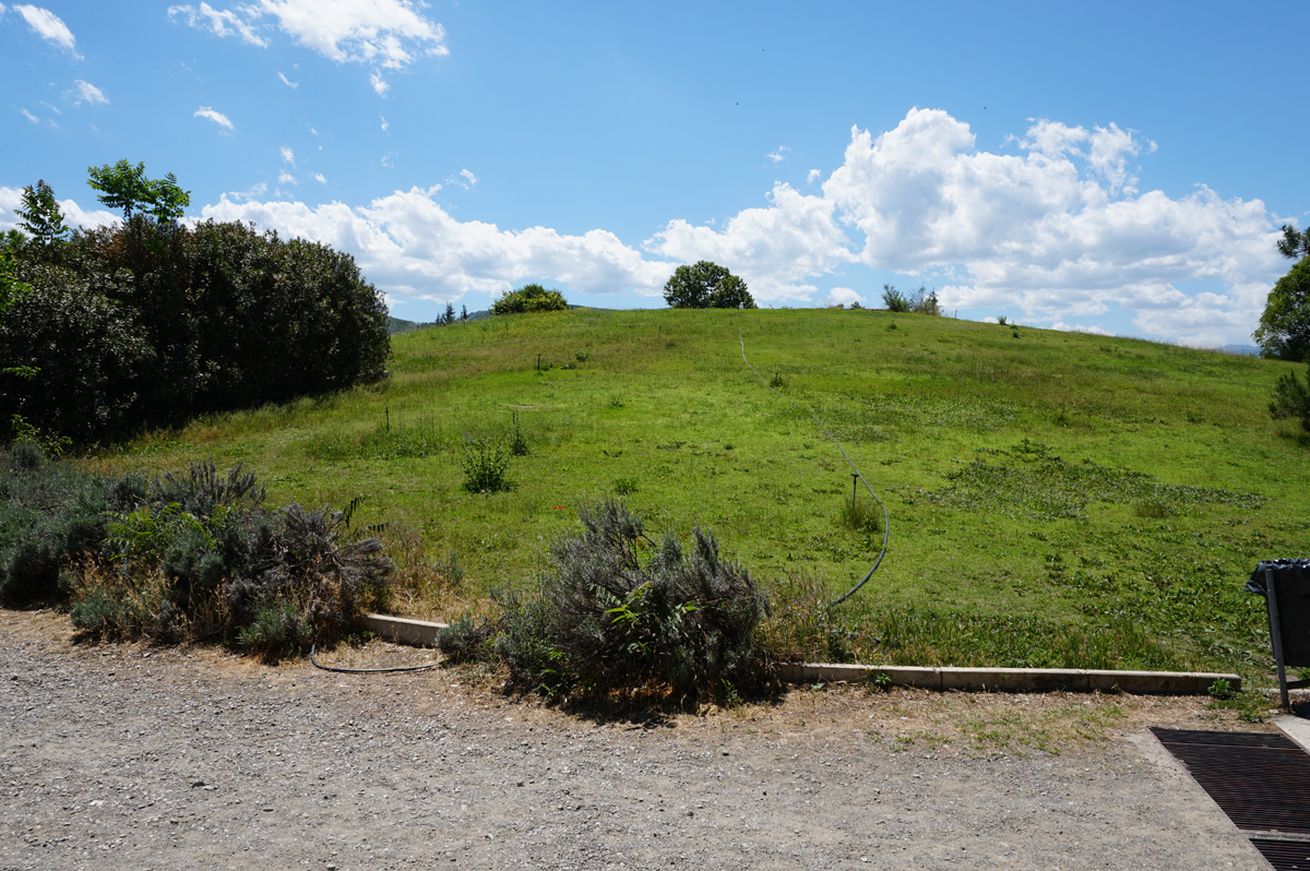 Vergina: Tomb of Philip II, The Tomb Mound