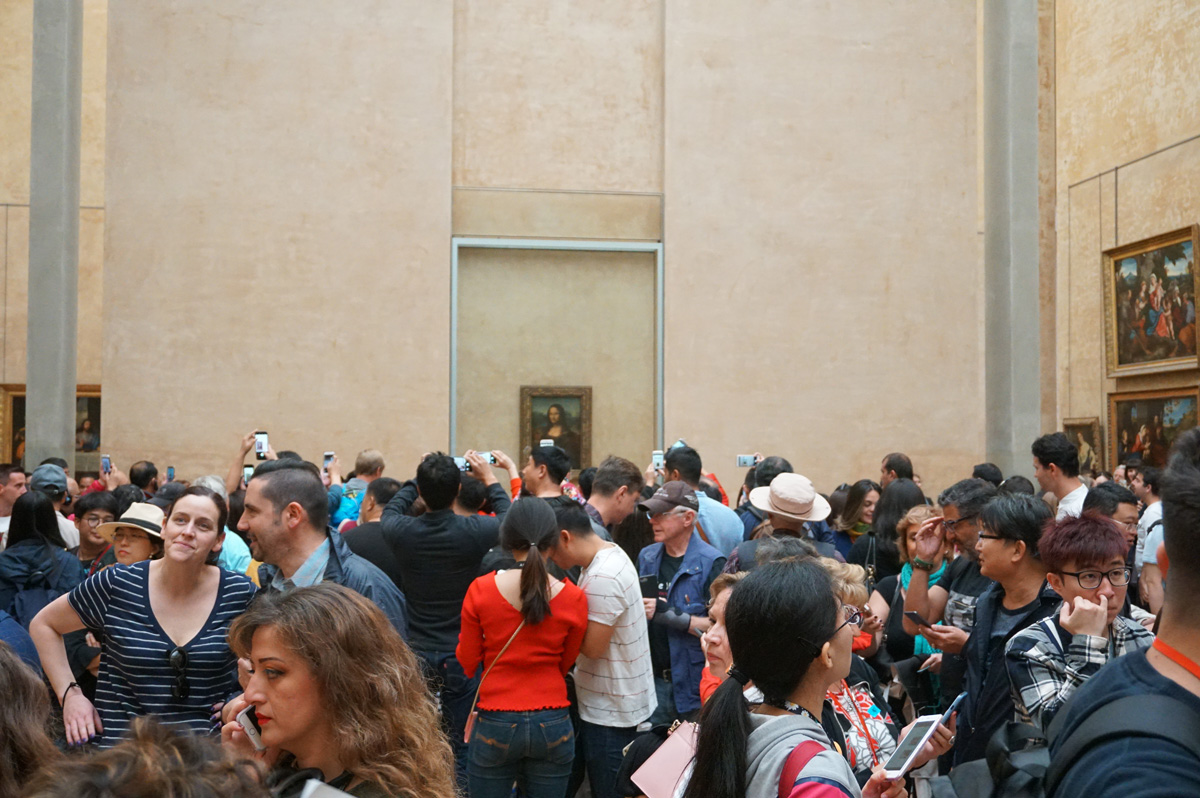 The&nbsp;Louvre, Later: Mona Lisa with adoring hordes