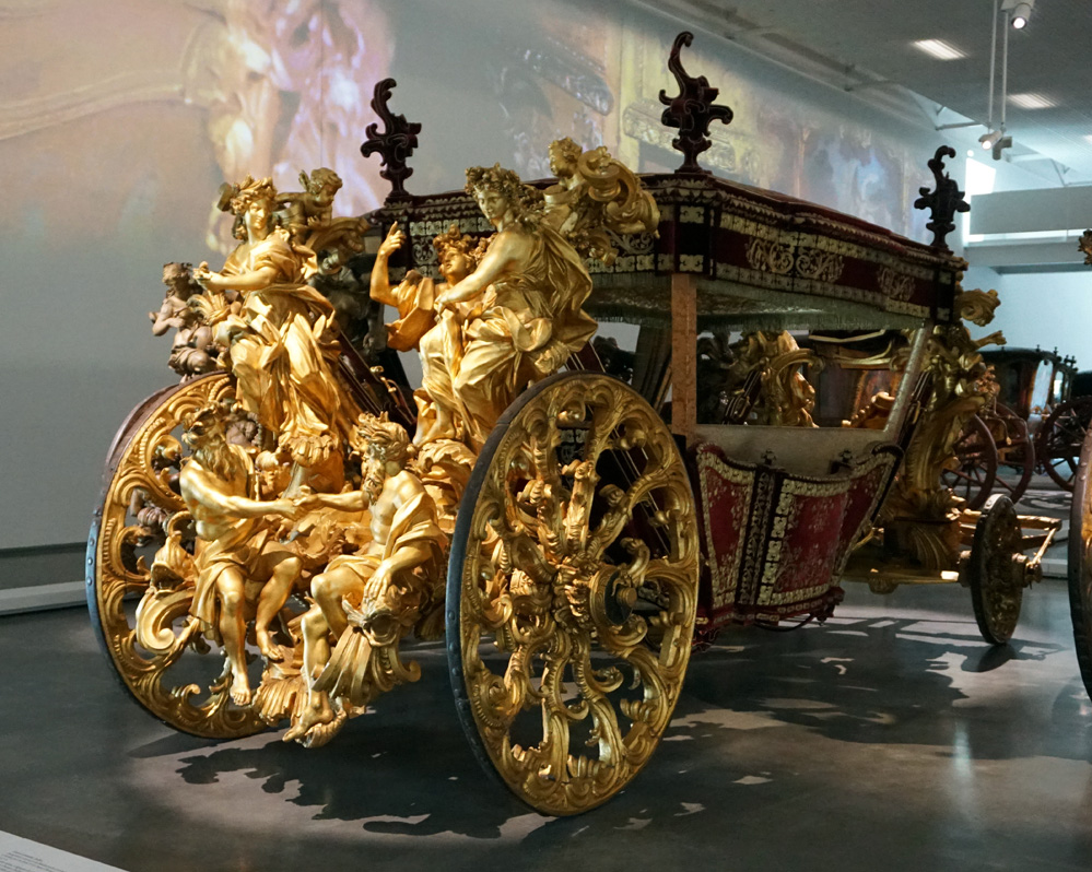 Belém, Coach Museum: "Coach of the Oceans" (1716)