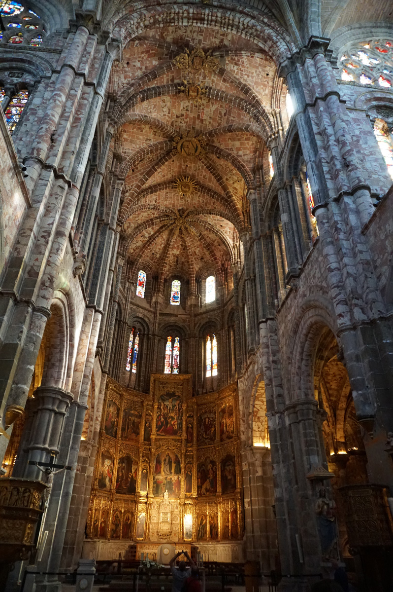 Avila, The projecting apse/tower.