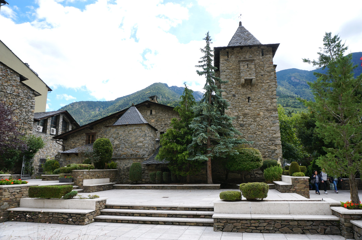 Andorra, Casa de la Vall