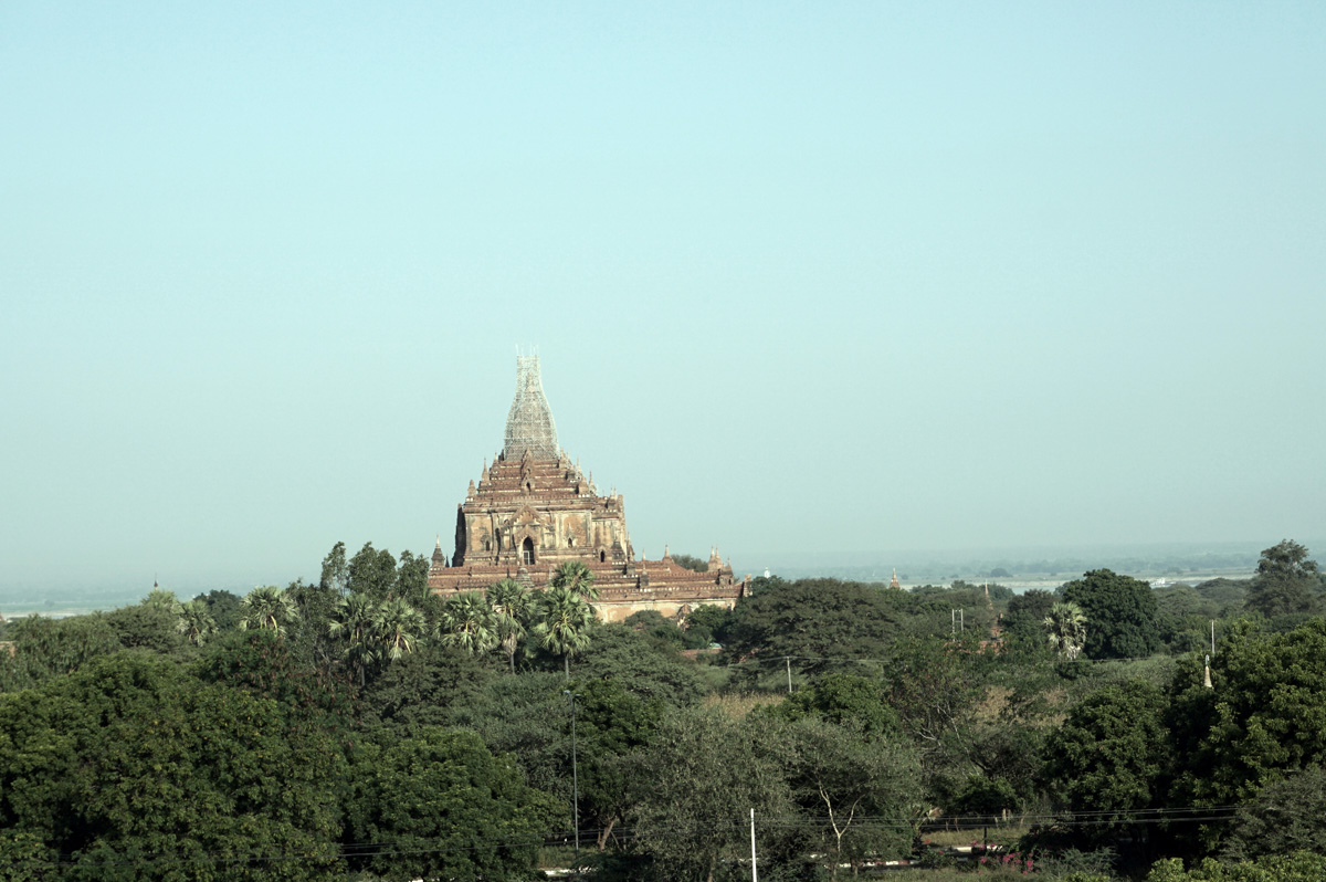 Bagan at Ground Level, View from Bulethi Paya to Htilominlo