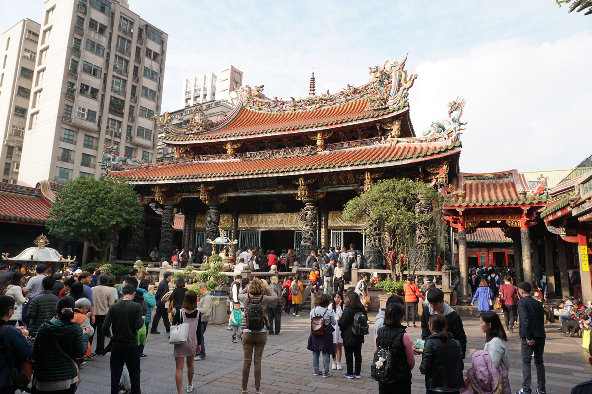 City Walk, Longshan Temple