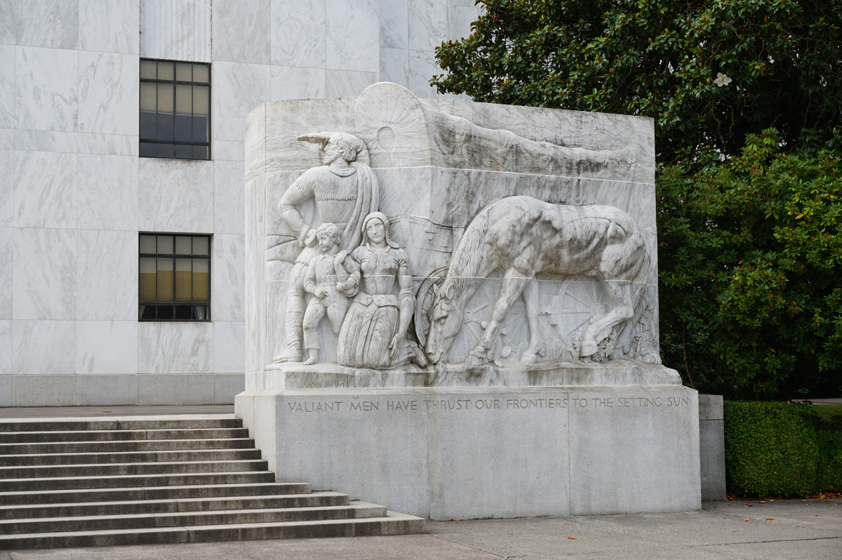 Salem: Oregon State Capitol, Noble Pioneers (2)