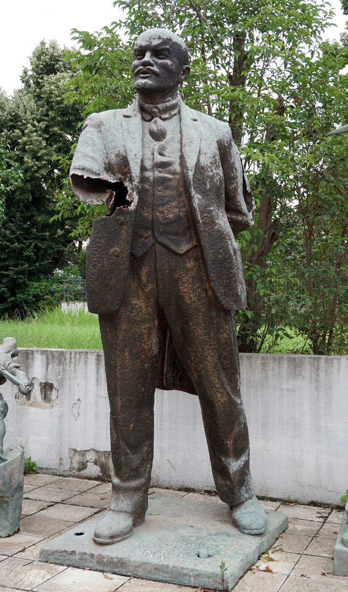 Tirana: Familiar Faces