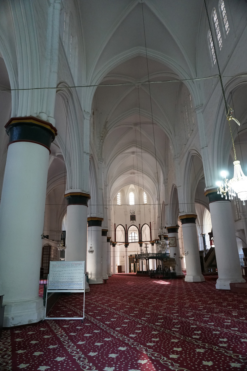 North Nicosia: Selimiye Mosque, The main interior axis of the Church...