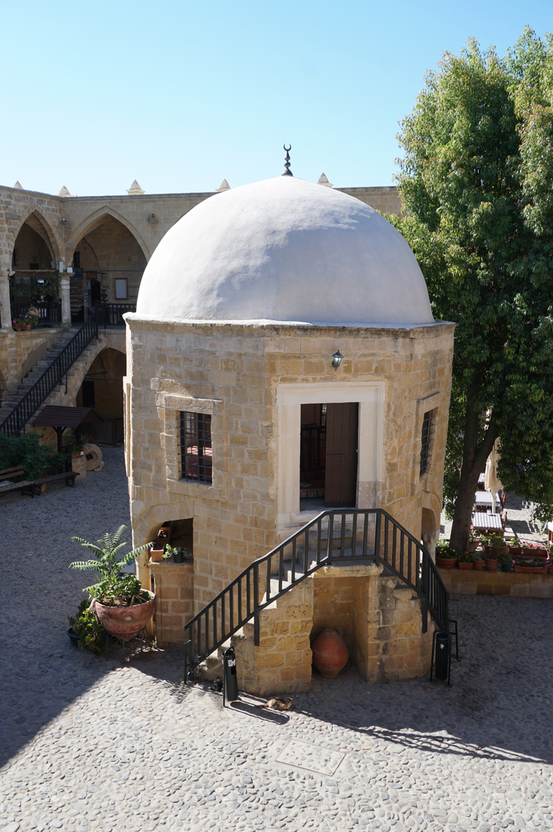 Around North Nicosia, Buyuk Han: Prayer Room