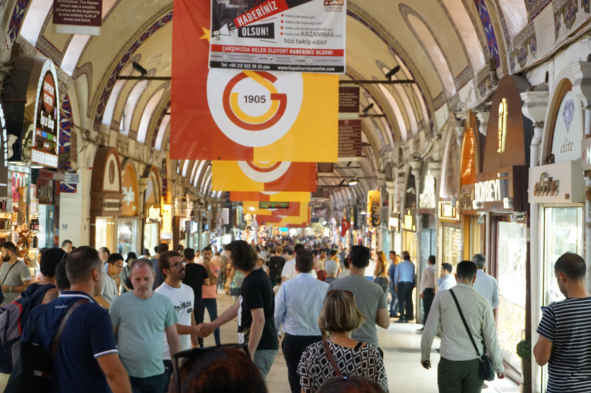 Around Istanbul, Mandatory visit to the Grand Bazaar