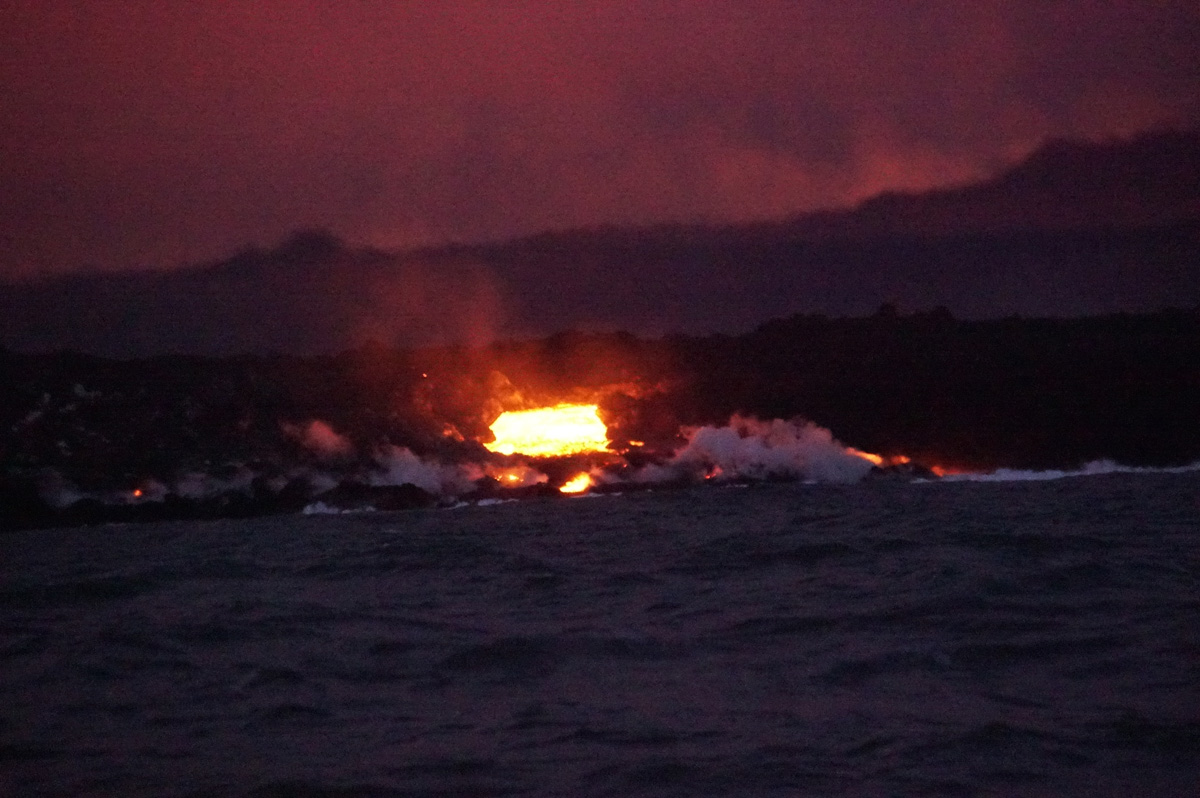Lava Ocean Tours, Closeup on Main flow