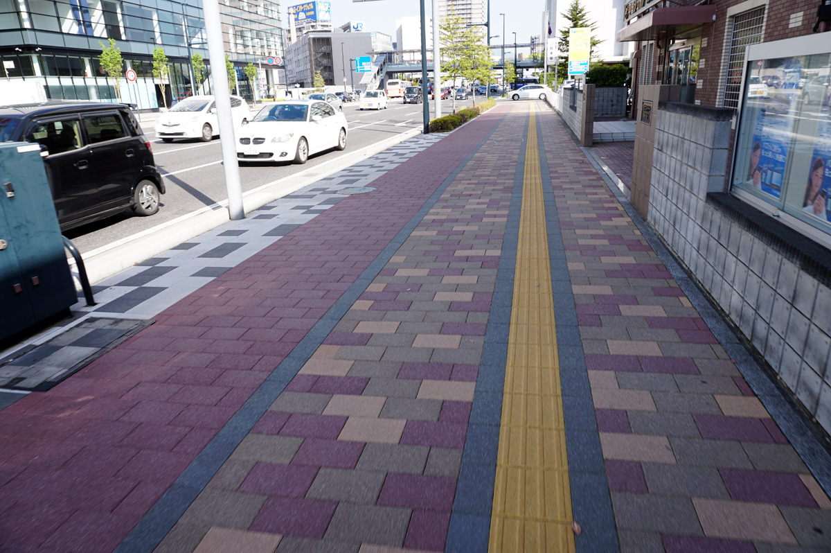 Hiroshima, Common Japan sidewalk feature: guide strips