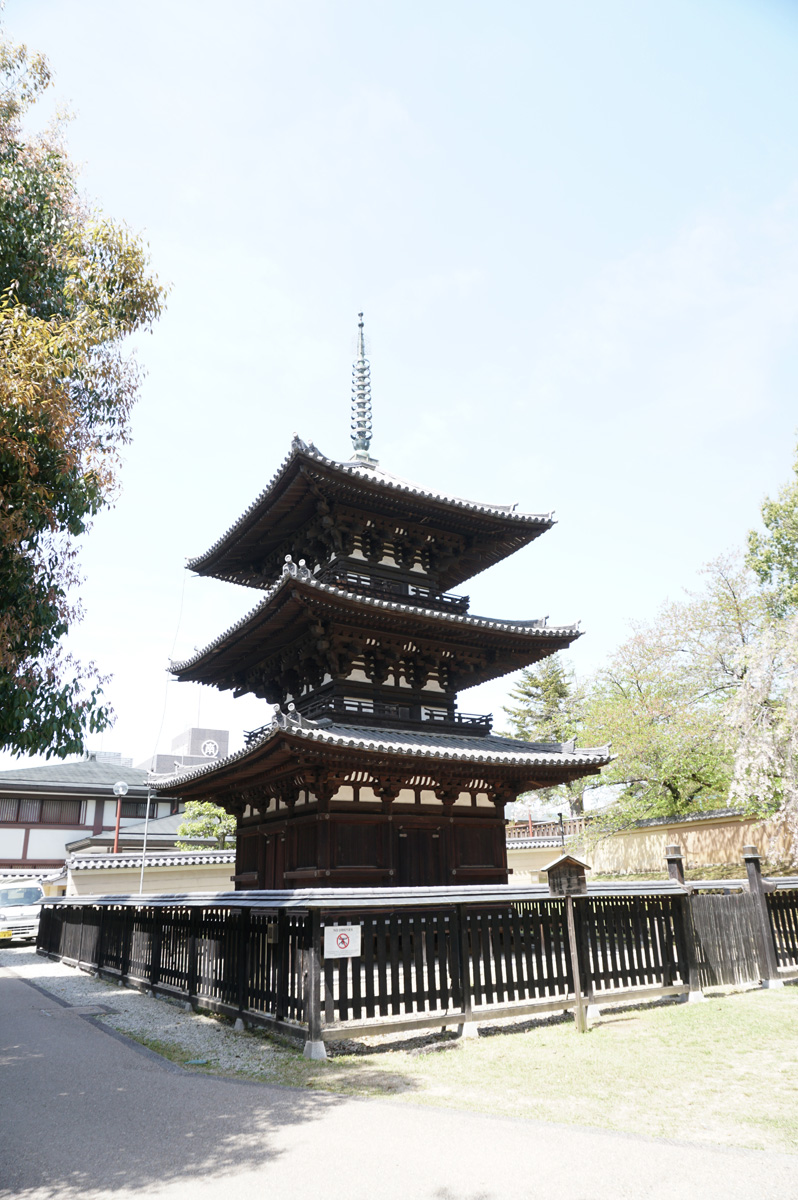 Nara, Kofuku-ji Shrine