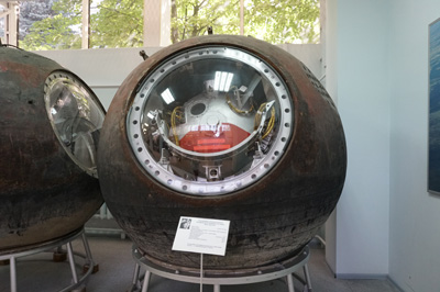 Original Belka and Strelka capsule Including the original retur, RSC Energia Museum, Moscow 2018