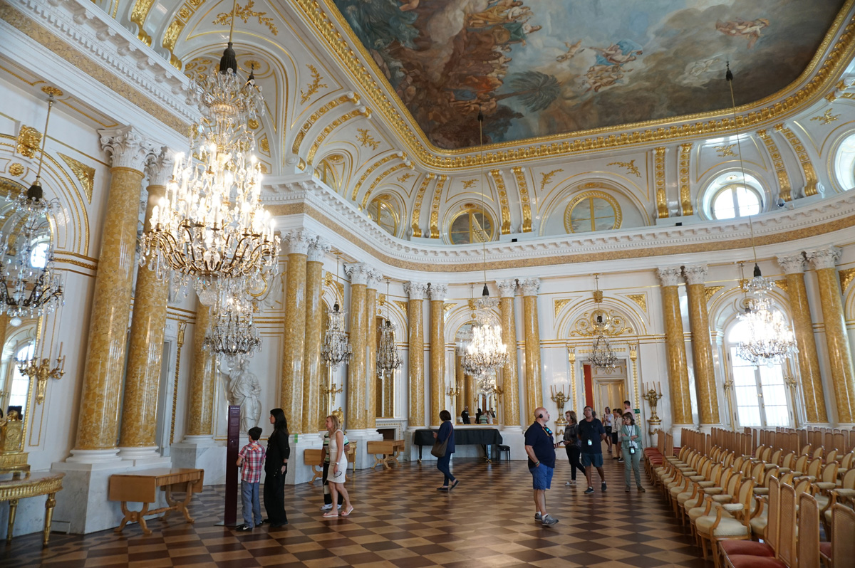 Warsaw: Palace and Old Town