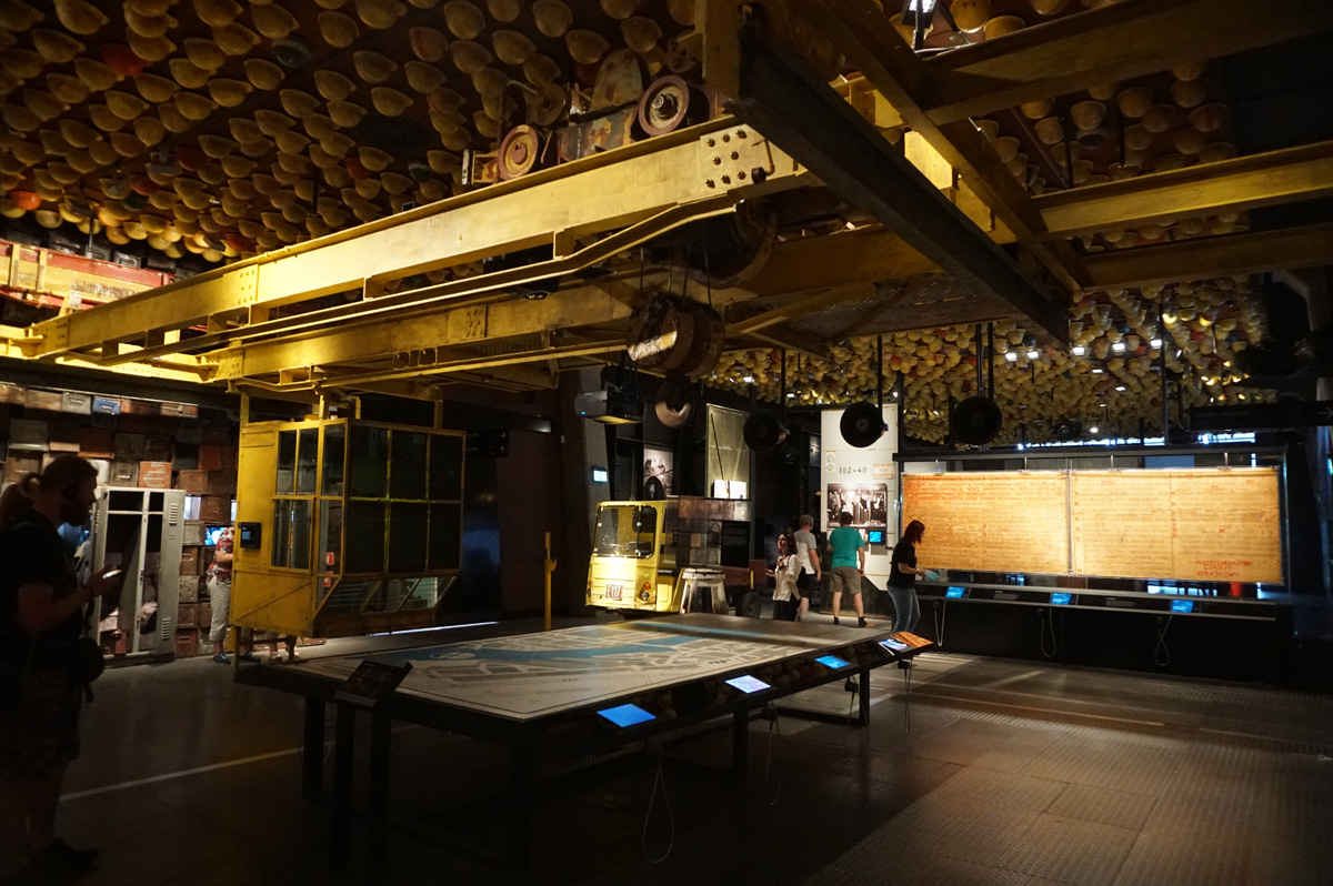 Solidarity Museum + 1970 Strike Monument, Museum: Shipyard room