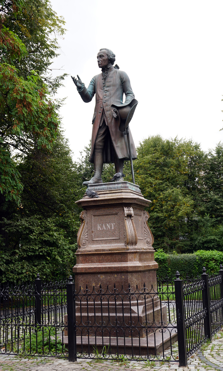 Kaliningrad, Immanuel Kant statue (1991)