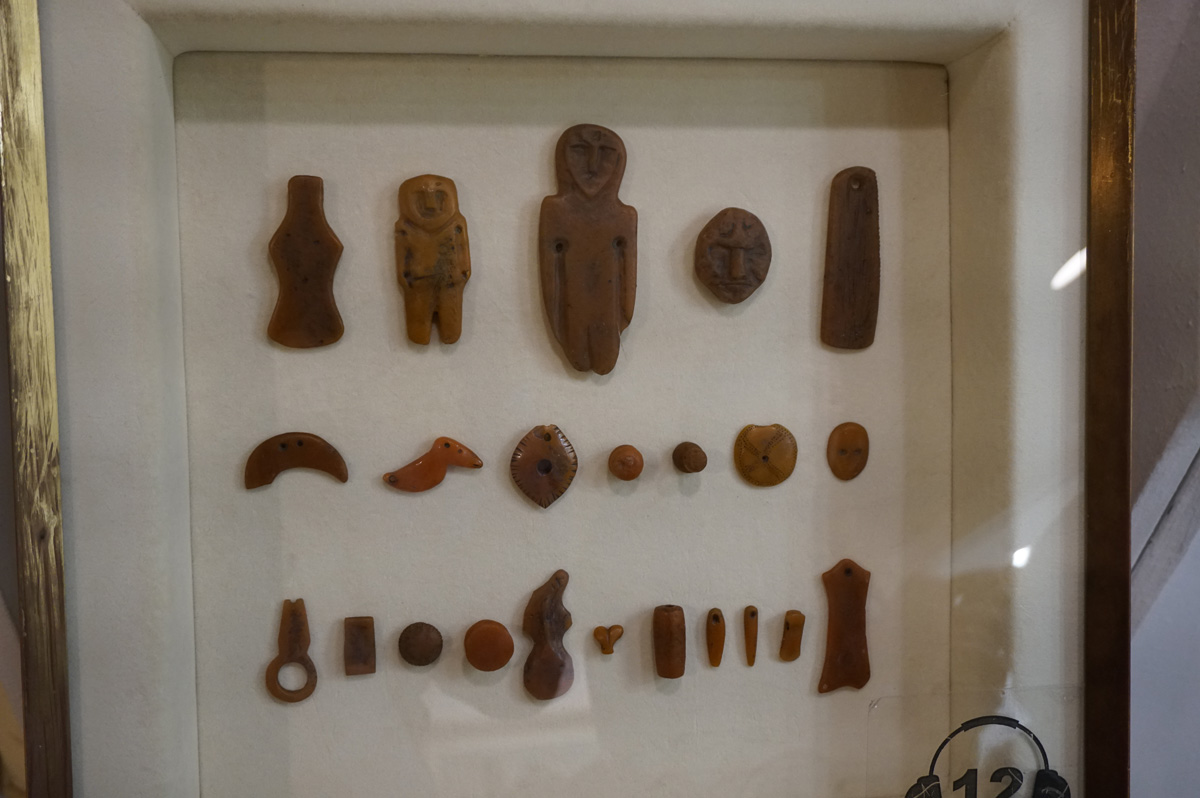 Kaliningrad Amber Museum, Ancient Amber 4th-1st millenia BC