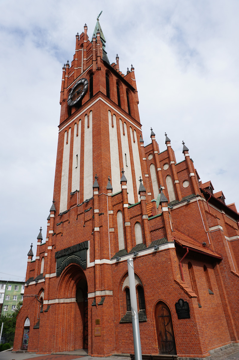 Around Kalinigrad, Church of the Holy Family (1904)