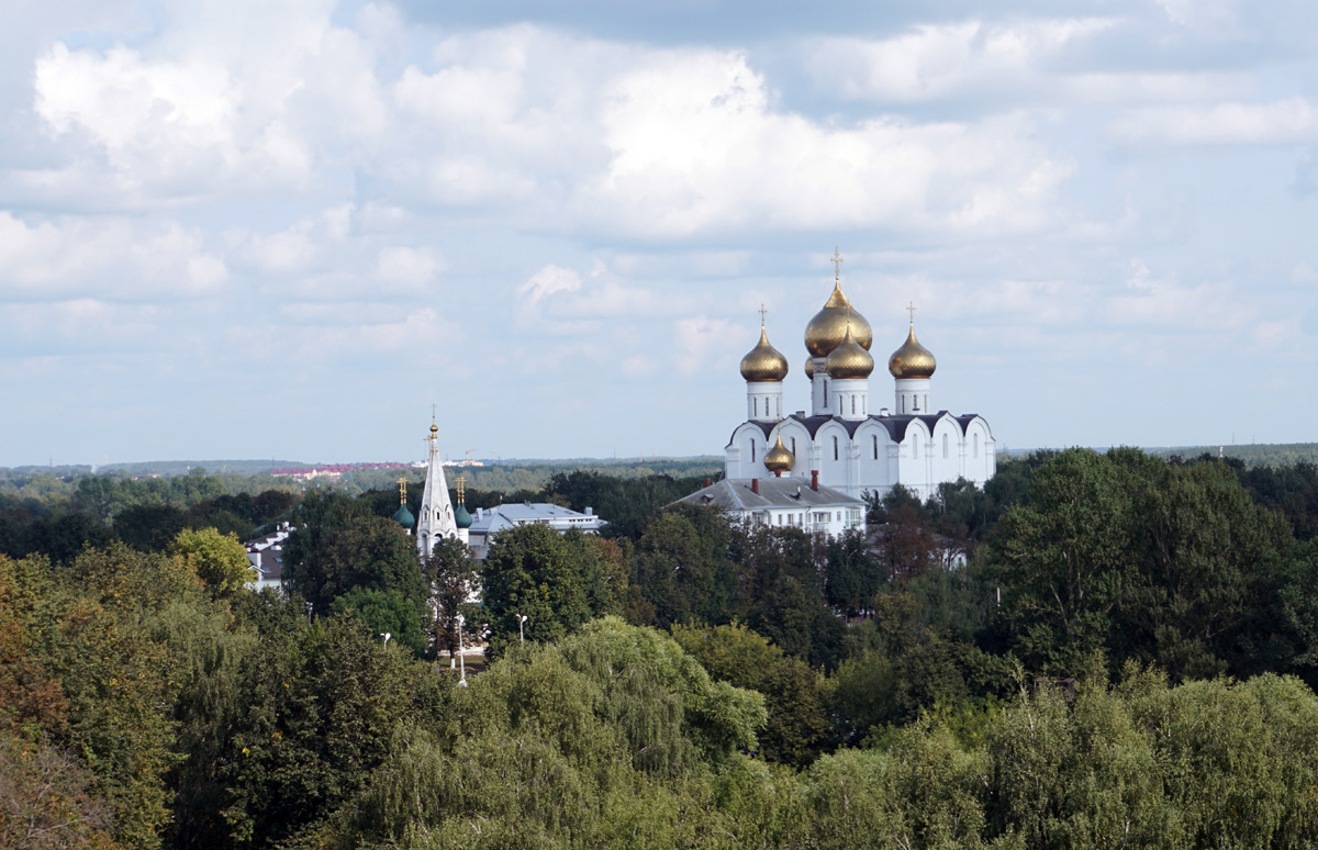 Spaso-Preobrazhensky Monastery, Belltower View