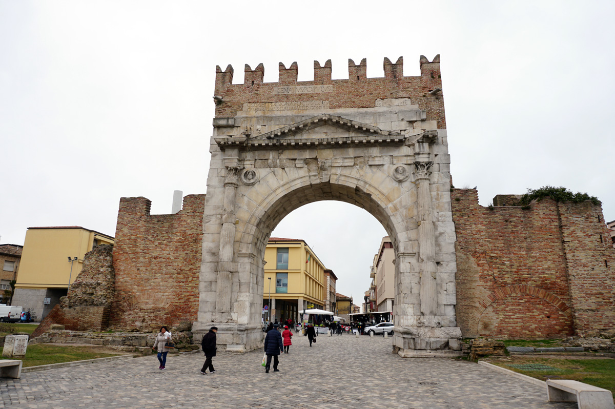 Rimini, Arch of Augustus