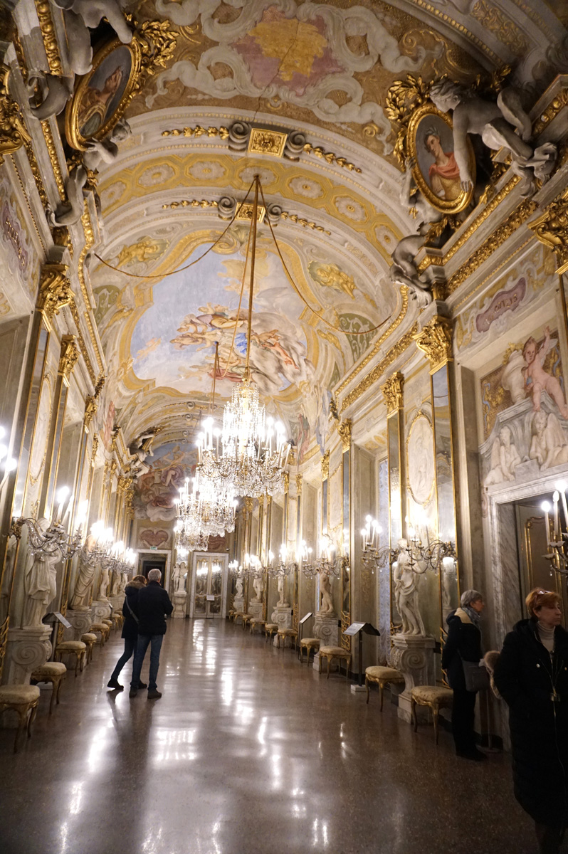 Palazzo Reale, Gallery of Mirrors
