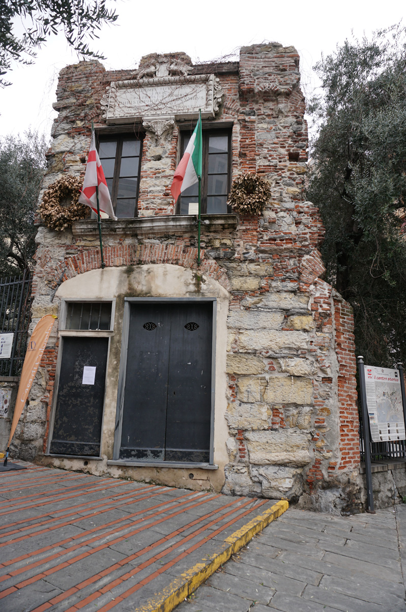 Around Genoa, "Christopher Columbus House"