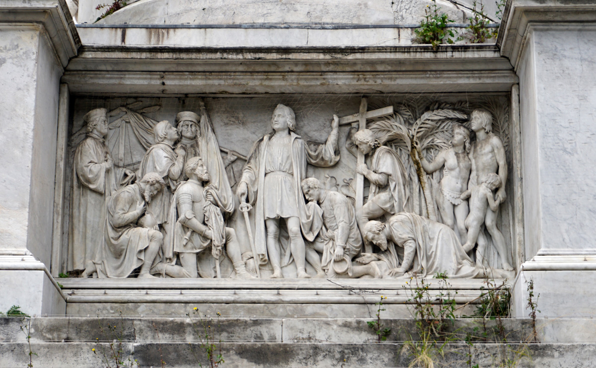 Around Genoa, Columbus Statue detail