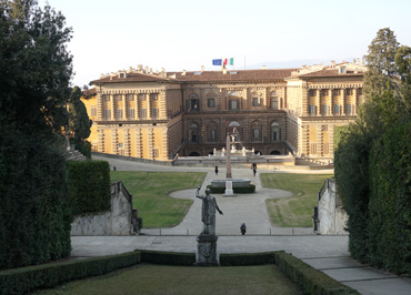 Rear view of Palazzo Pitti, Palazzo Pitti: Fountain of Neptune, Italy++ January 2019