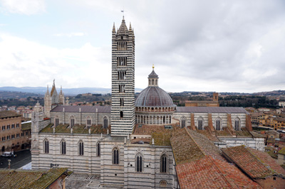 Cathedral from "Facciatone", Around Siena, Italy++ January 2019