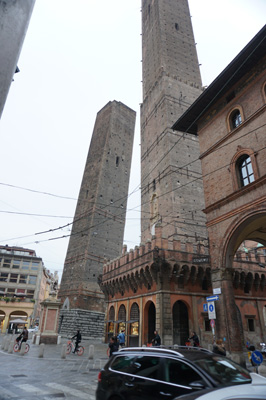 The Two Towers Garisenda (leaming),  Asinelli (straight), Bologna, Italy++ January 2019