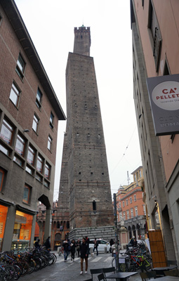 Leaning Garisenda Tower, Bologna, Italy++ January 2019