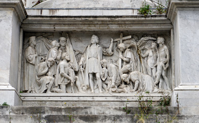 Columbus Statue detail, Around Genoa, Italy++ January 2019