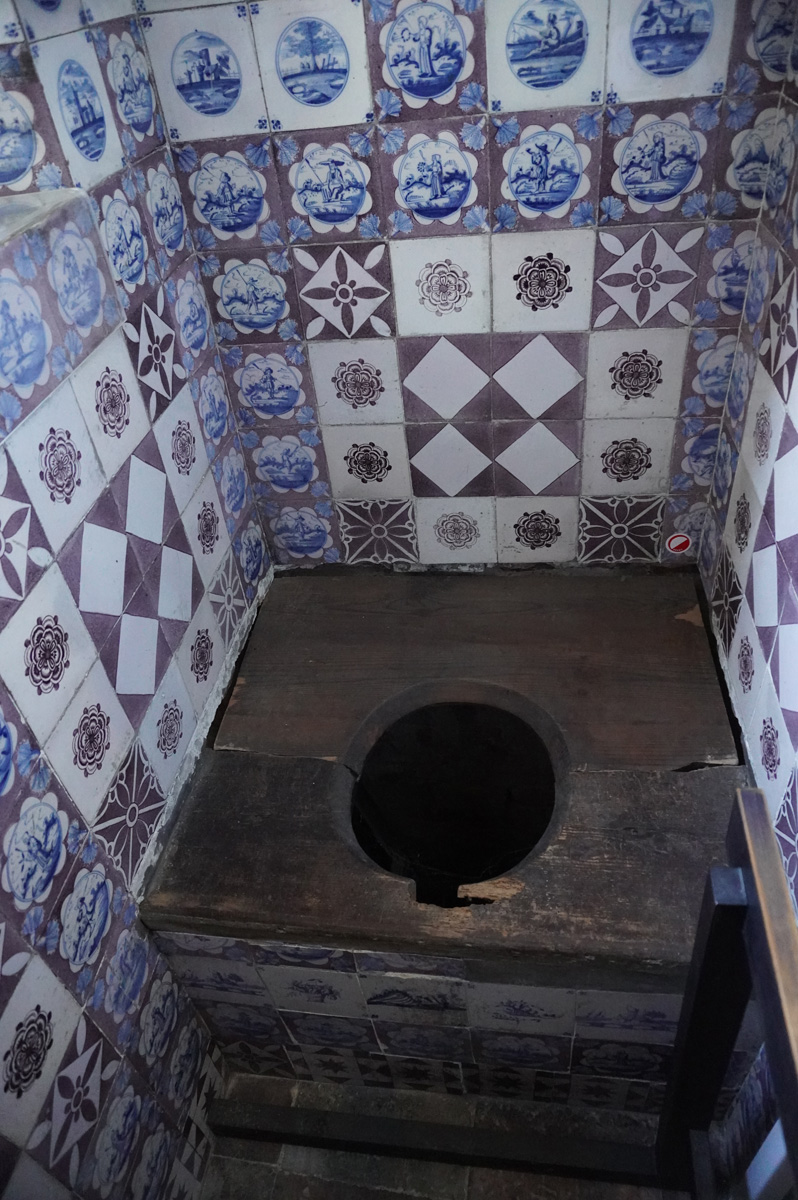 Rosenborg Slot, Royal privy