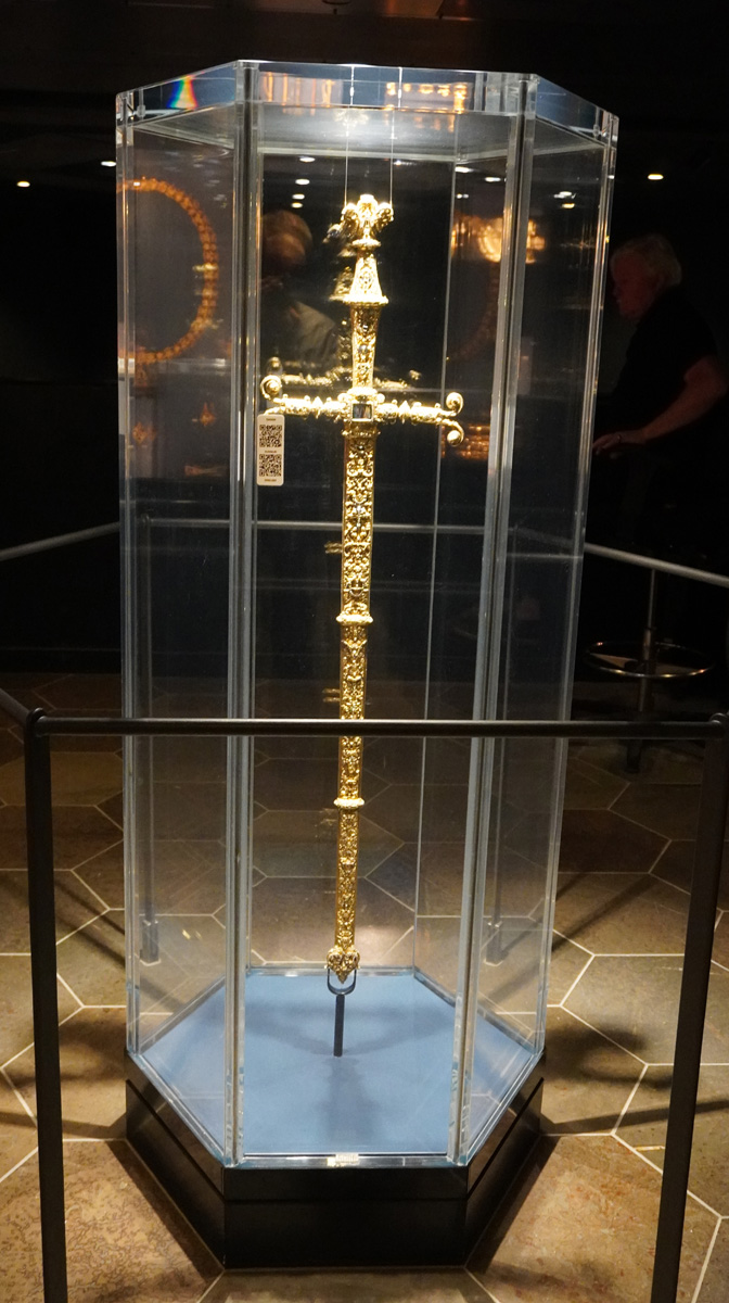 Rosenborg Slot, Christian III’s Sword of State (1551)