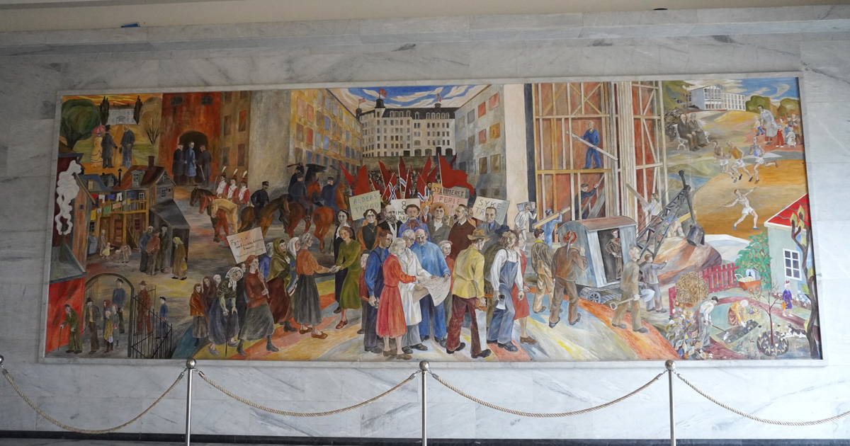 Oslo City Hall: History Murals
