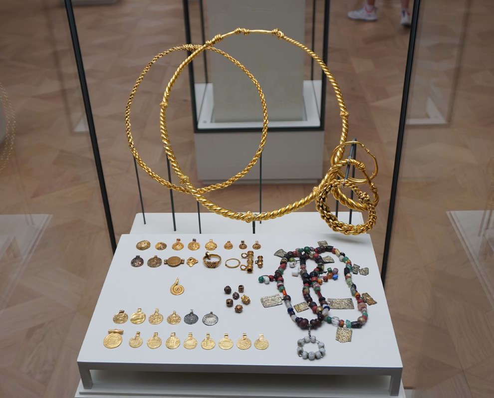 Oslo: National Museum, Viking Treasure, ~900 AD