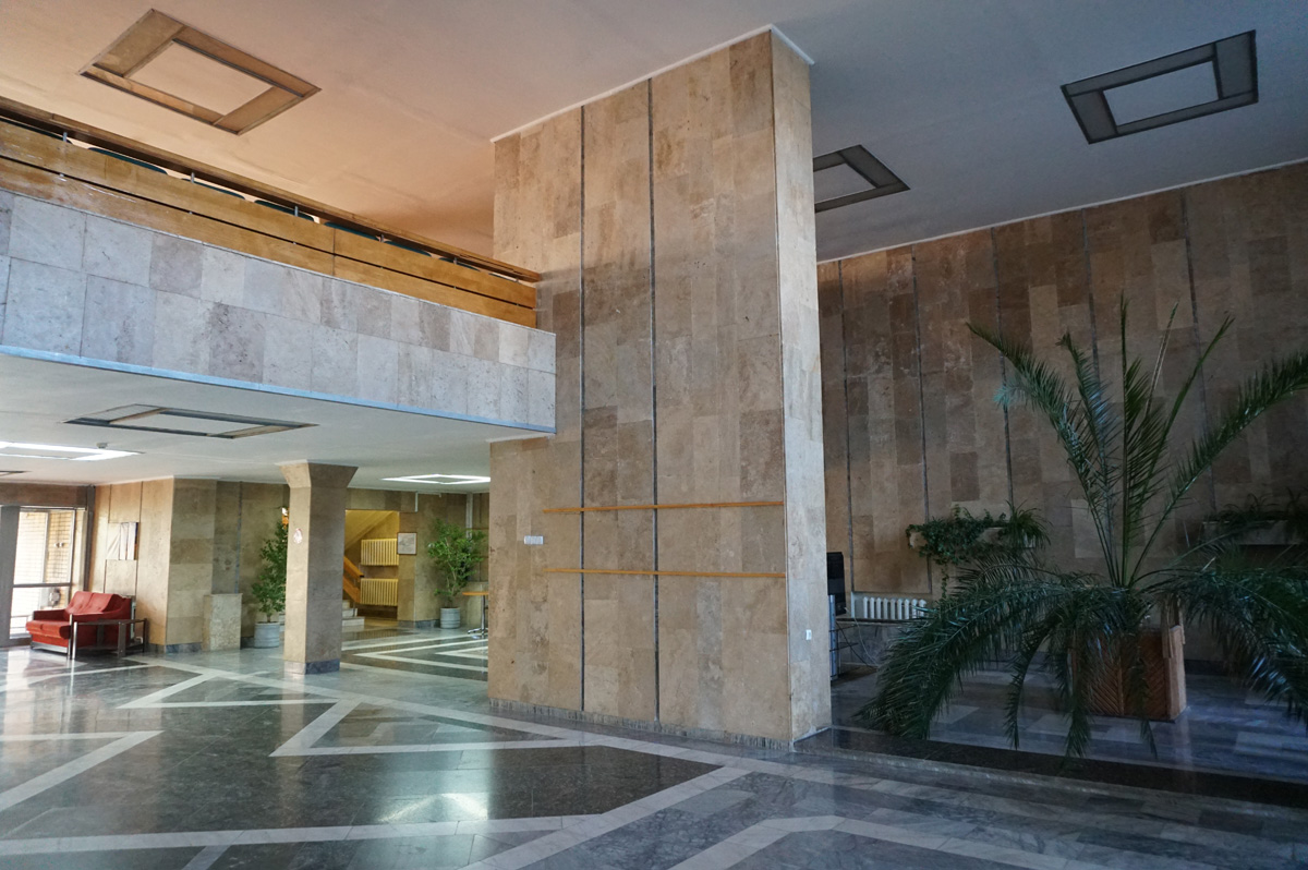 Around Kurchatov, Hotel Mayak