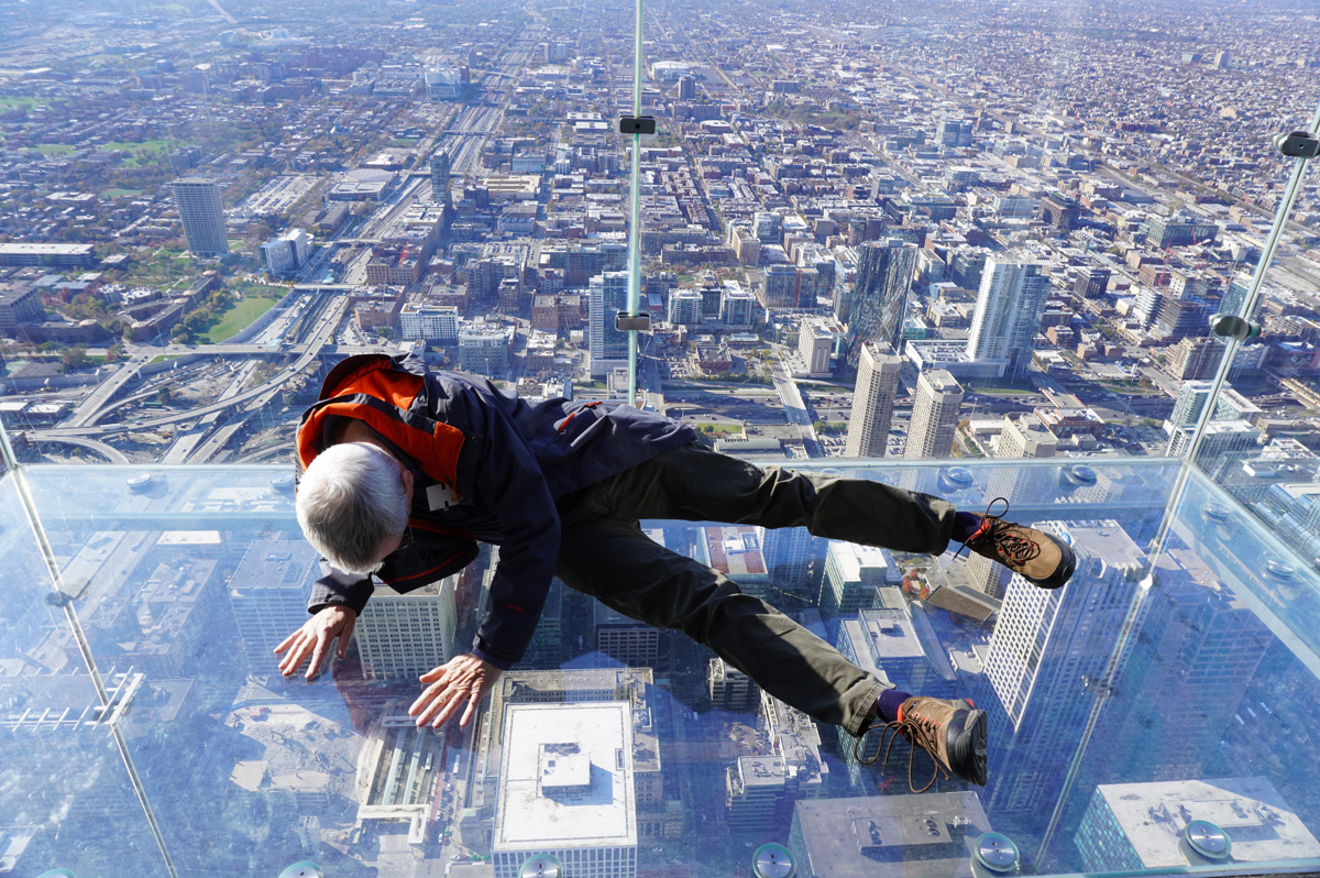Chicago: Willis Tower, It <i>is</i> rather intimidating