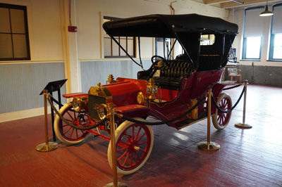 Very early (1908) Model T, Detroit: Ford Piquette Plant Museum, Toronto - Chicago 2019