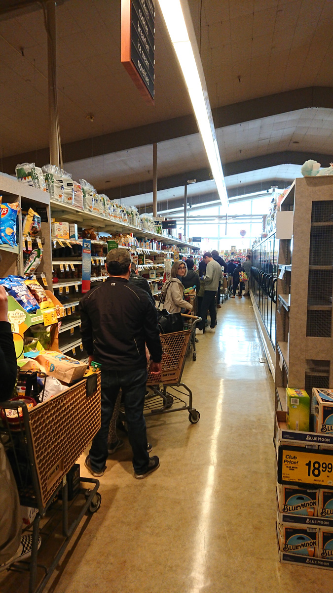Pandemic, Long, long check-out lines