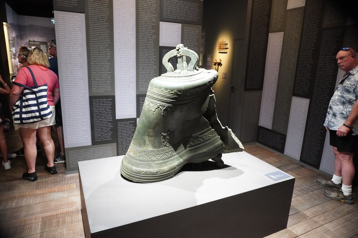 Martinique: St Pierre, Damaged bronze church bell